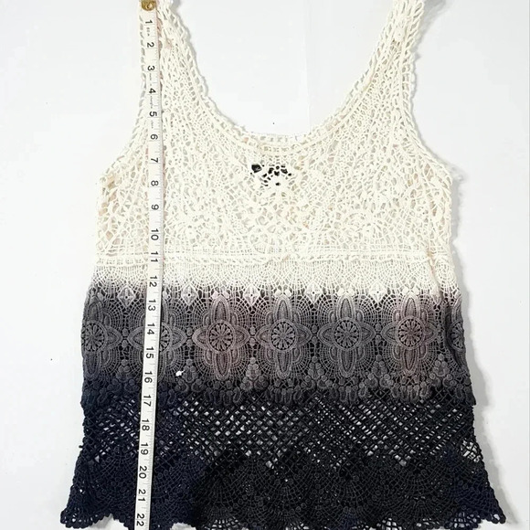 American Eagle  Outfitters XS .Crochet tank Top XS - Picture 5 of 5